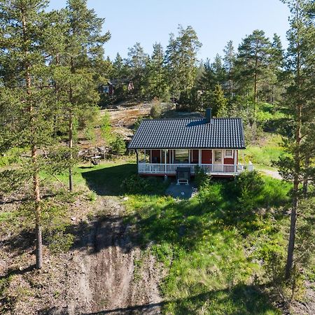 Lomahyppaeys Villa Наантали Екстериор снимка