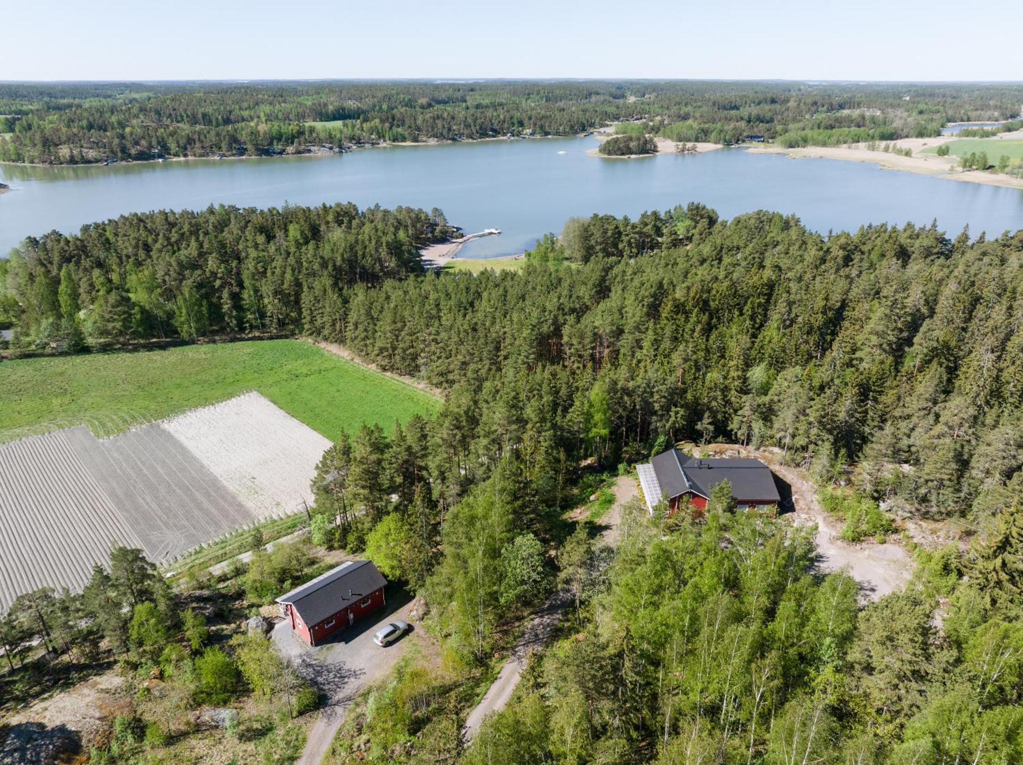 Lomahyppaeys Villa Наантали Екстериор снимка